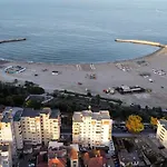 On The Wave 콘스탄차
