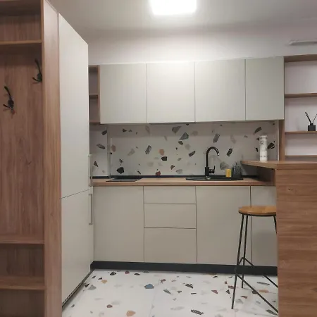 On The Wave アパート